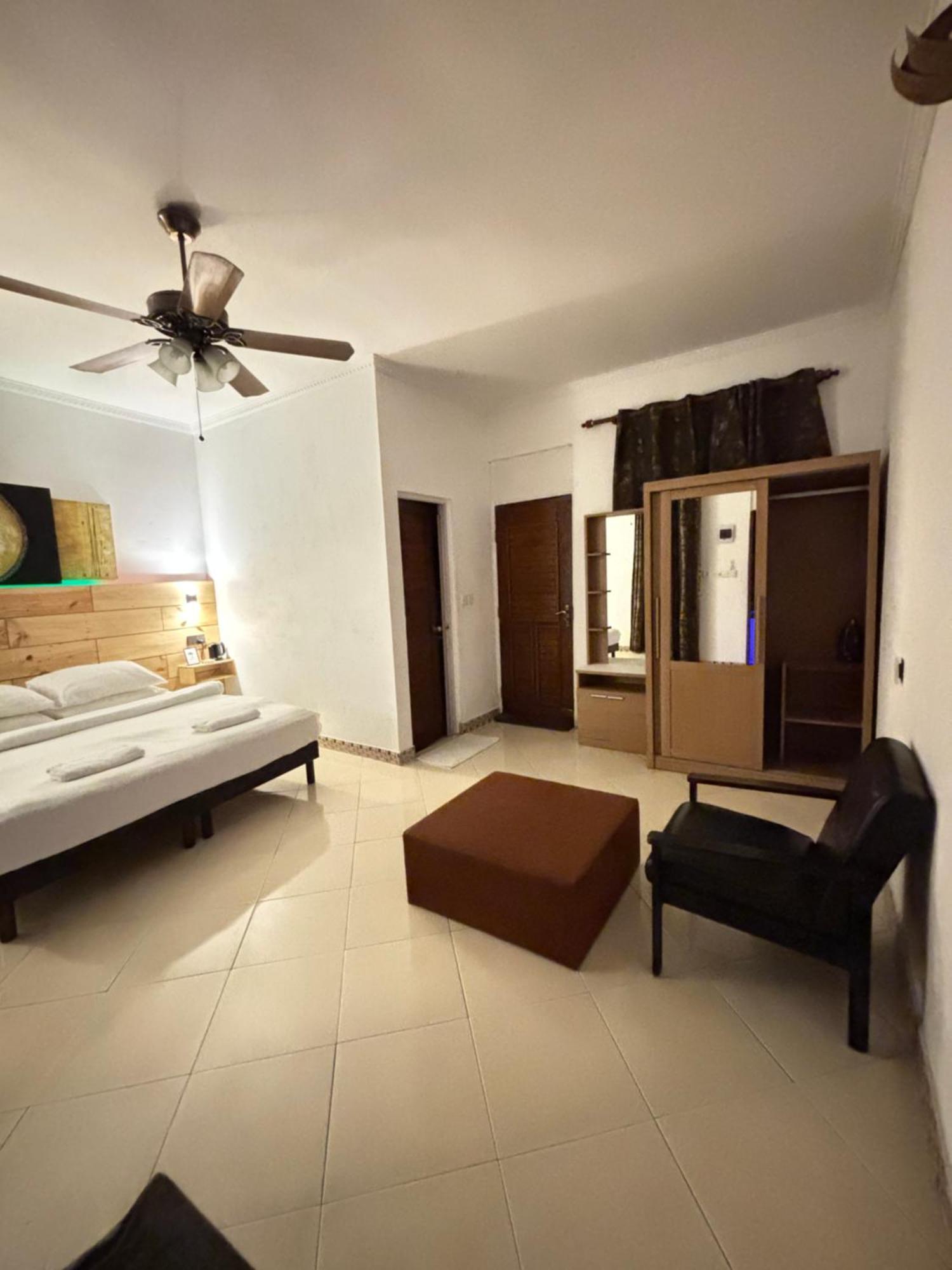 Aloha Inn Himmafushi Exterior photo